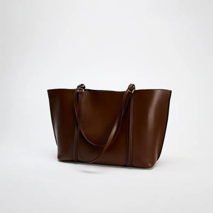 Lydia Stylish spacious handbag