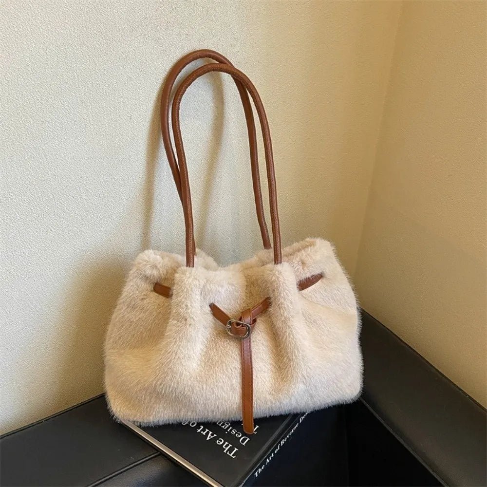 Wren Faux Fur Tote Bag - Laluva